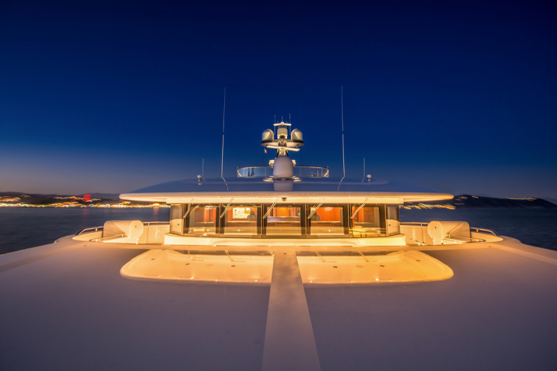 VSAT antenna onboard